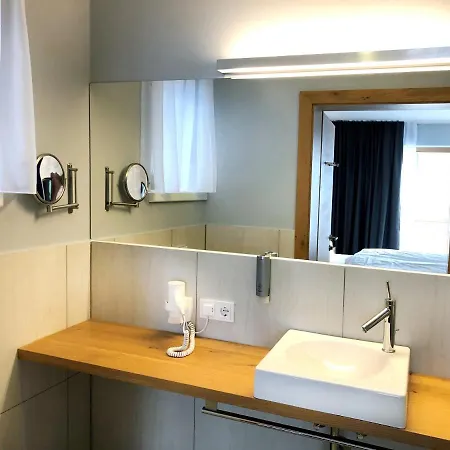 Bergzeit * 蒂罗尔-泽费尔德